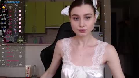 Snapshot of _pinkypie__ chatting on January 2025 10:39:02 AM Lili online show from January 2025 10:39:02 AM