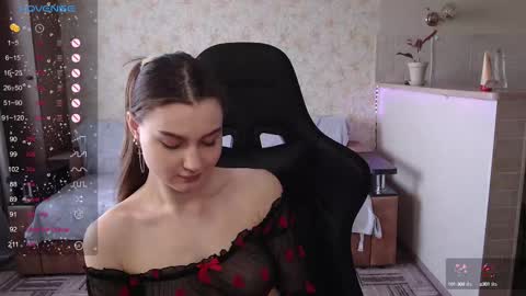 Snapshot of _pinkypie__ chatting on March 2025 10:37:01 AM Lili online show from March 2025 10:37:01 AM