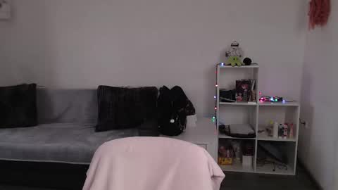 Snapshot of _pinkypie__ chatting on October 2025 10:12:01 AM Lili online show from October 2025 10:12:01 AM