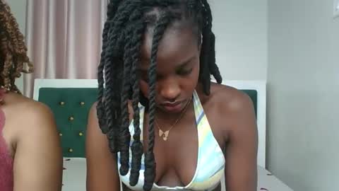 Snapshot of _pretty_savage chatting on April 2026 06:25:01 PM savage online show from April 2026 06:25:01 PM