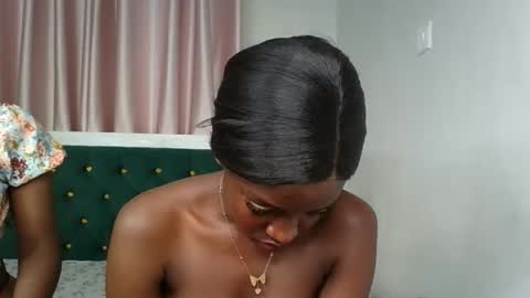 Snapshot of _pretty_savage chatting on May 2026 06:16:02 PM savage online show from May 2026 06:16:02 PM