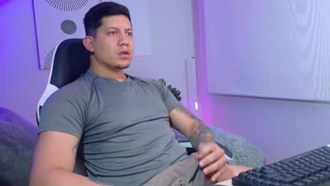 Roberto online show from March 2026 12:45:02 PM