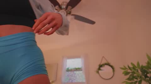 Savii online show from November 2025 05:01:02 PM