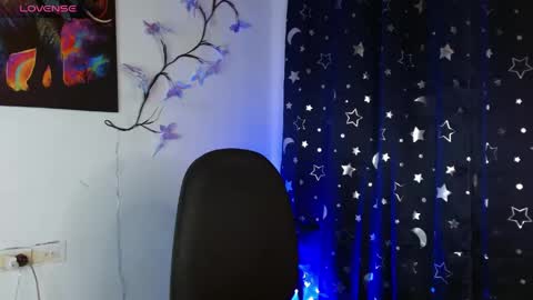 Snapshot of _serendepia_ chatting on June 2026 06:52:02 AM Serendipia online show from June 2026 06:52:02 AM