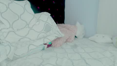 Alexa online show from December 2025 03:51:02 PM