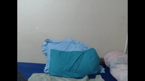 Snapshot of _sexylipss chatting on April 2026 01:36:02 AM _sexylipss online show from April 2026 01:36:02 AM