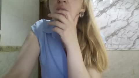  SexyXSveta  online show from April 2026 04:30:02 AM