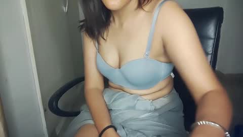 Snapshot of _shalini_0 chatting on September 2025 04:34:02 PM _shalini_0 online show from September 2025 04:34:02 PM