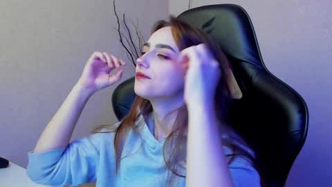 Snapshot of _silverdream chatting on December 2024 09:33:02 PM _silverdream online show from December 2024 09:33:02 PM