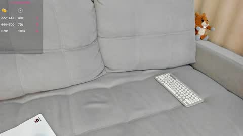 _smetanka_ online show from January 2025 07:06:01 PM