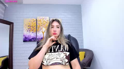 Snapshot of _sofia_cruz chatting on April 2026 07:26:01 PM 640 200 online show from April 2026 07:26:01 PM