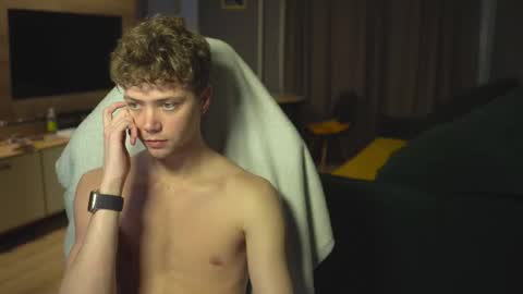 OLIVERpvt is open online show from November 2025 12:16:02 PM