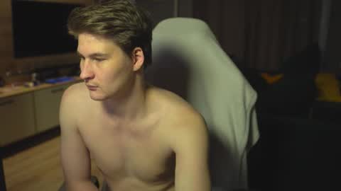 OLIVERpvt is open online show from November 2025 03:45:02 AM