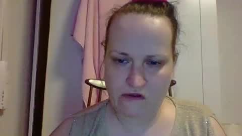 Melisa online show from February 2025 05:47:01 PM