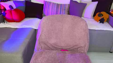 Alice online show from February 2025 09:42:02 AM