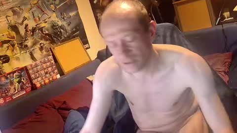 _svenerd_____ online show from May 2026 01:57:16 AM