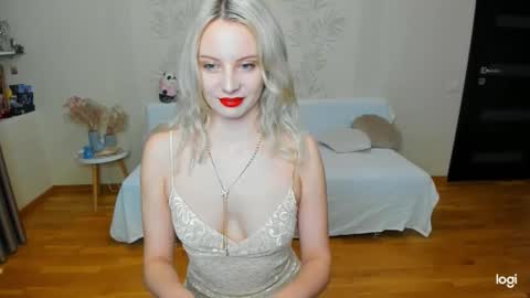 Marie online show from September 2025 02:09:02 PM