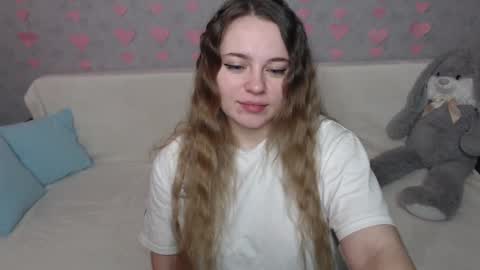 Lana online show from February 2025 07:10:01 AM