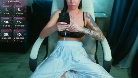 Milana   welcome to my world  online show from April 2026 01:41:01 PM