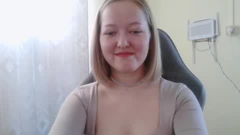 _sweet_smile_ online show from September 2025 09:00:01 AM