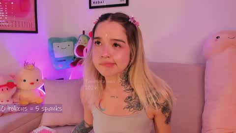 Snapshot of _tammarra_ chatting on May 2026 04:03:01 PM _tammarra_ online show from May 2026 04:03:01 PM