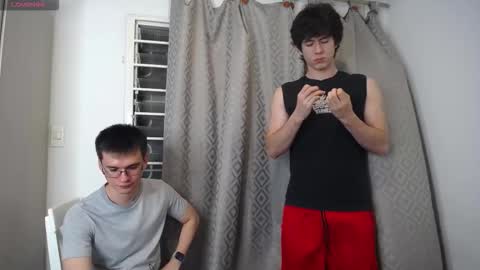 Snapshot of _the_neighbors chatting on September 2025 12:02:02 AM Scot y Patrick online show from September 2025 12:02:02 AM