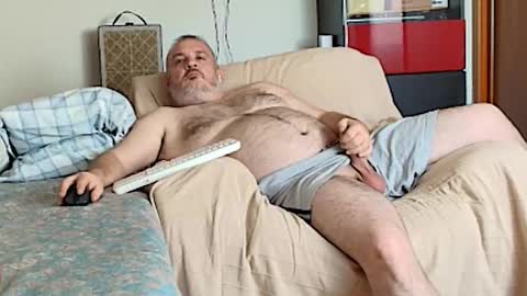    OO               online show from November 2025 01:06:01 PM