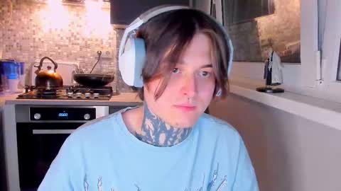 _torfin_ online show from February 2026 11:38:01 PM