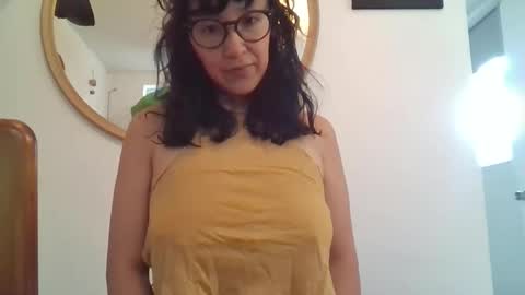 _tutti_frutti_ online show from April 2026 08:47:01 PM