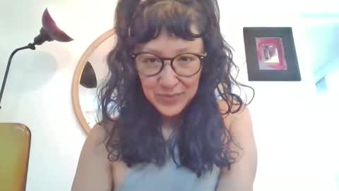 _tutti_frutti_ online show from April 2026 08:20:02 PM