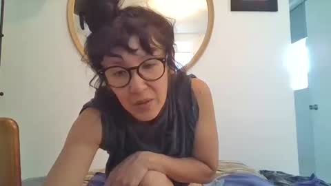 Snapshot of _tutti_frutti_ chatting on June 2026 10:26:01 PM _tutti_frutti_ online show from June 2026 10:26:01 PM
