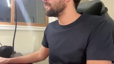 Snapshot of _ur_happy_meal chatting on December 2024 05:15:01 AM DJ online show from December 2024 05:15:01 AM