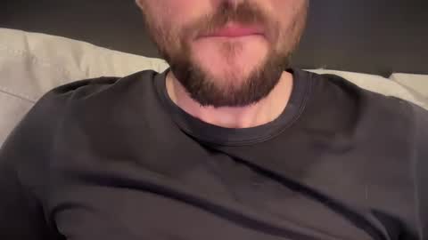 Snapshot of _ur_happy_meal chatting on February 2025 03:20:01 AM DJ online show from February 2025 03:20:01 AM