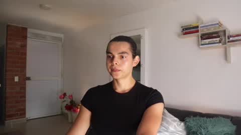 Anastasia Vahos online show from November 2025 05:22:01 PM