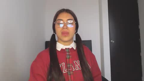 Snapshot of _valentinax_ chatting on February 2026 11:51:01 AM Vale online show from February 2026 11:51:01 AM