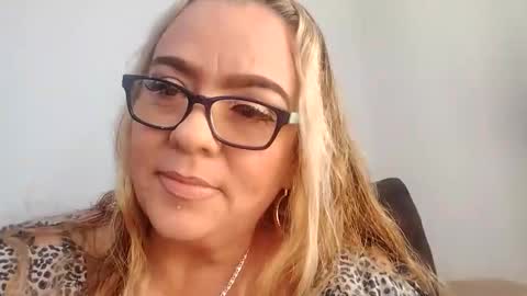 Valerie online show from November 2025 02:30:02 PM