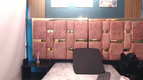 _valery34_ online show from April 2026 11:33:01 AM