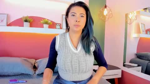 _valeryboobs_ online show from October 2025 12:27:02 PM
