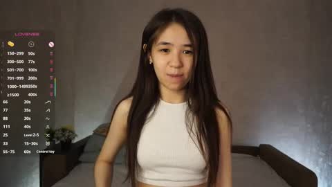 Snapshot of _vi_vi_ chatting on April 2026 06:12:01 PM Viola online show from April 2026 06:12:01 PM