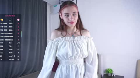 Snapshot of _vi_vi_ chatting on May 2026 06:27:01 PM Viola online show from May 2026 06:27:01 PM
