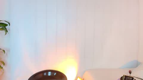 Snapshot of _victoria_foxx_ chatting on February 2026 11:30:02 PM Victoria Fox online show from February 2026 11:30:02 PM