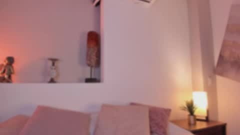 Snapshot of _victoria_lee chatting on May 2026 12:11:02 PM Victoria online show from May 2026 12:11:02 PM