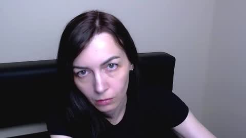 Snapshot of _violax_ chatting on June 2026 04:39:02 PM Vio online show from June 2026 04:39:02 PM