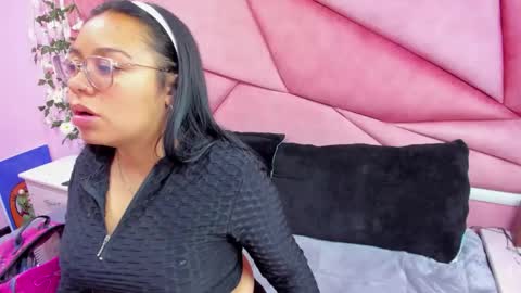 _violeta_18 online show from September 2025 03:28:01 AM