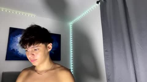 Snapshot of _walker007 chatting on January 2025 05:58:02 AM Aron Walker online show from January 2025 05:58:02 AM