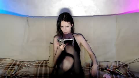 Snapshot of _yummybabes_ chatting on May 2026 09:49:01 AM Nicole Thomas Dave online show from May 2026 09:49:01 AM