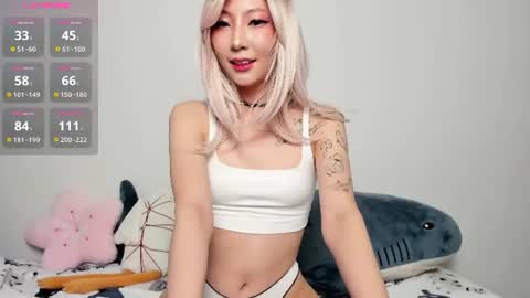 Snapshot of _yuriko chatting on June 2026 11:27:02 PM Mia online show from June 2026 11:27:02 PM