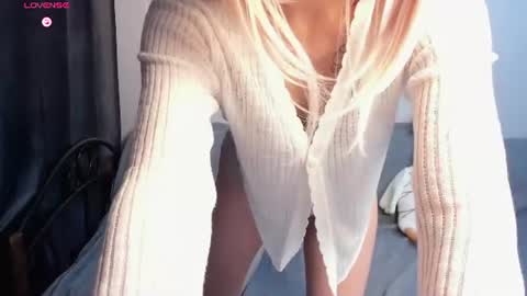 Mia online show from July 2026 08:23:02 PM