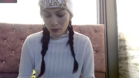 Yuyi online show from February 2026 12:19:01 PM