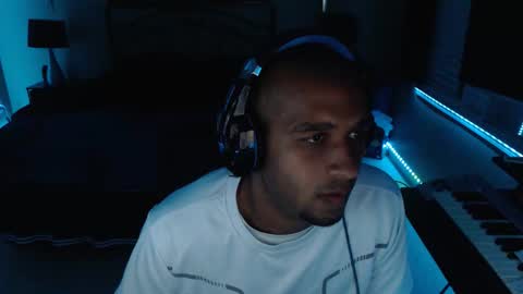 a4orce online show from October 2025 01:42:01 AM